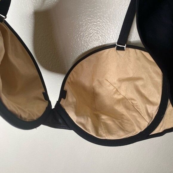 New Victoria’s Secret Biofit Black Bra 40C - Picture 5 of 7